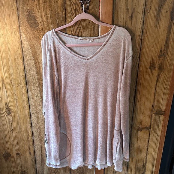 Soft Surroundings Beige V-Neck long sleeve - Picture 1 of 6